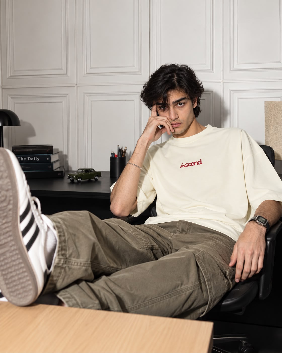 STRONGER THINGS Graphic Unisex Oversized T-shirt.